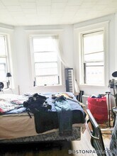 137 Park Dr, Unit 30 in Boston, MA - Building Photo - Building Photo