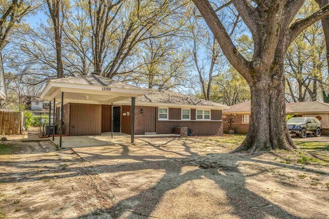 property at 1296 Elkwood St