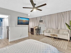 1315 NE 11th St in Fort Lauderdale, FL - Building Photo - Building Photo