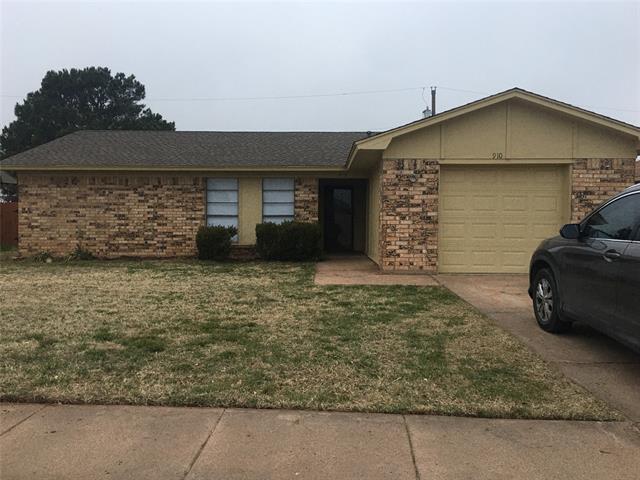 property at 910 Presidio Dr