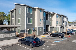 Woodmark Apartments in Sebastopol, CA - Building Photo