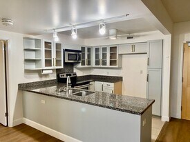 600 Queen St in Honolulu, HI - Building Photo