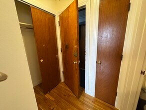 164 North Beacon St, Unit 12 in Boston, MA - Building Photo - Building Photo