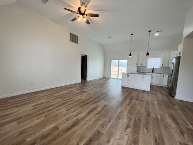 208 Franklin Square in Bonaire, GA - Building Photo - Building Photo