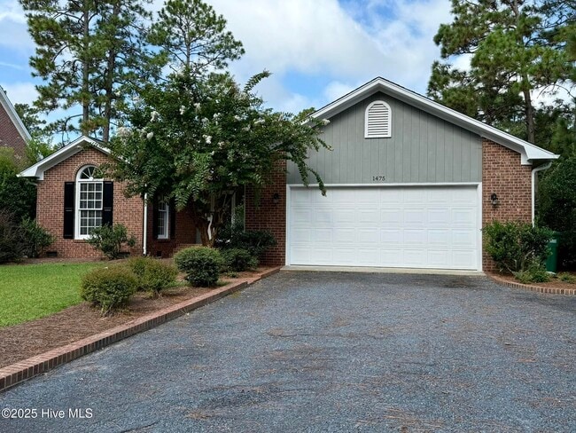 1475 Monticello Dr in Pinehurst, NC - Building Photo - Building Photo