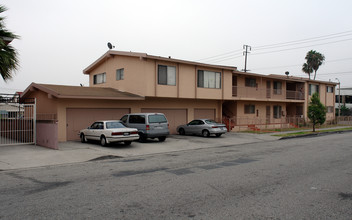 4337 W 120th St in Hawthorne, CA - Building Photo - Building Photo