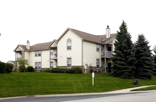 Bayshore Apartments in Greenwood, IN - Building Photo - Building Photo