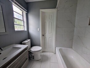 1805 W 24th St in Texarkana, TX - Building Photo - Building Photo