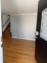 5209 Mineola Rd in College Park, MD - Foto de edificio - Building Photo