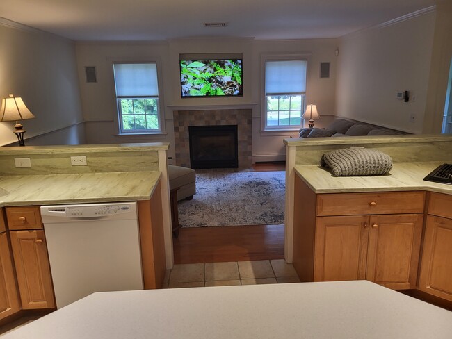 33 Gerrish Rd in Rochester, MA - Building Photo - Building Photo