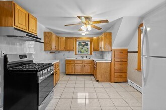 17 Benson Ave in Framingham, MA - Building Photo - Building Photo