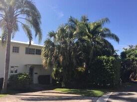 27 E Rd in Delray Beach, FL - Building Photo
