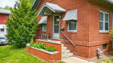 28 Valley Ave in Iowa City, IA - Building Photo - Building Photo