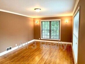 4059 Charleston Ct SE in Smyrna, GA - Building Photo - Building Photo