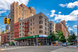 405 E 51st St in New York, NY - Building Photo - Primary Photo