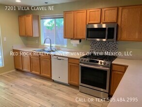 7201 Villa Clavel NE in Albuquerque, NM - Building Photo - Building Photo