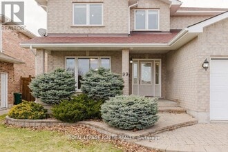 99 Hickory Grove in Belleville, ON - Building Photo - Building Photo