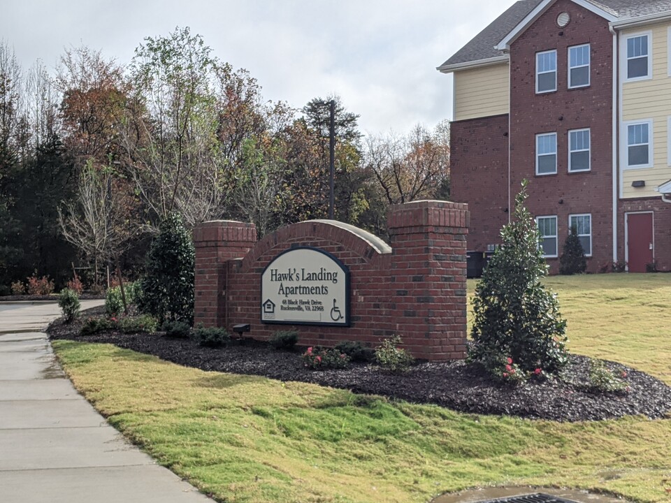 Hawk's Landing in Ruckersville, VA - Building Photo