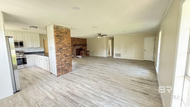 9424 Hurricane Rd in Bay Minette, AL - Building Photo - Building Photo