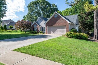 2638 English Oaks Ln NW in Kennesaw, GA - Building Photo - Building Photo