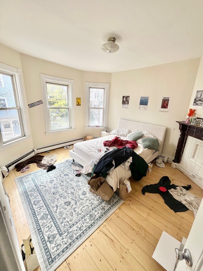 87 Hillside St, Unit 3, Unit 3