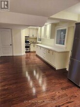 36 Santa Amato Crescent in Vaughan, ON - Building Photo - Building Photo