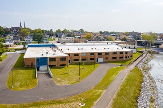 Riverside Lofts in Jefferson, WI - Building Photo - Building Photo
