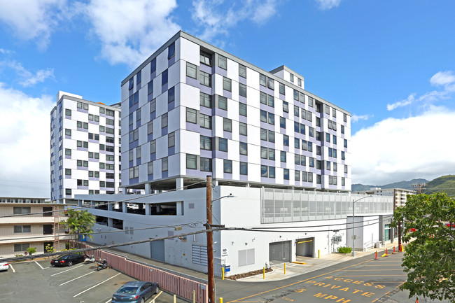 Hale Mahana Apartments in Honolulu, HI - Foto de edificio - Building Photo