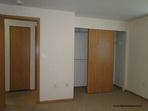 16114 93rd St E in Sumner, WA - Building Photo - Building Photo