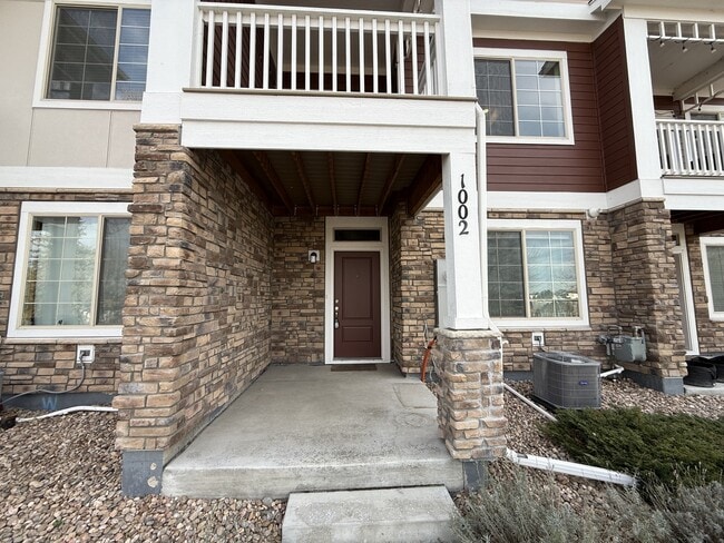 885 E 98th Ave in Thornton, CO - Foto de edificio - Building Photo