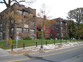 234 N Mississippi River Blvd