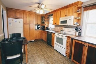 17 Janet Cir in Shrewsbury, MA - Building Photo - Building Photo