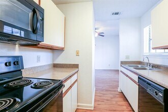 912 W 22nd St in Austin, TX - Building Photo - Building Photo