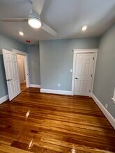 11 Burnham St, Unit 2 in Somerville, MA - Building Photo - Building Photo