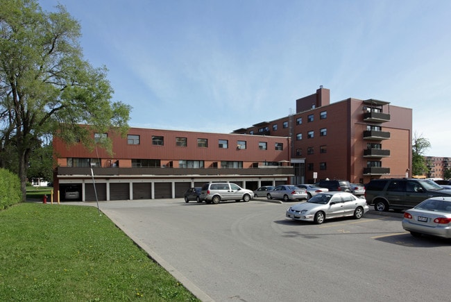 West Park Village Apartments in Toronto, ON - Building Photo - Building Photo