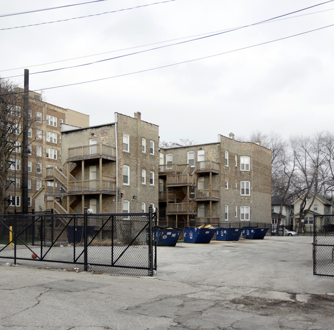 42-46 N Pine Ave in Chicago, IL - Building Photo - Building Photo