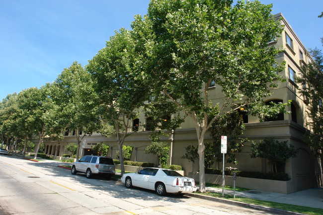 Sherman Oaks Senior Housing in Sherman Oaks, CA - Building Photo - Building Photo