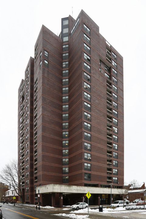 Torre Unidad in Boston, MA - Building Photo