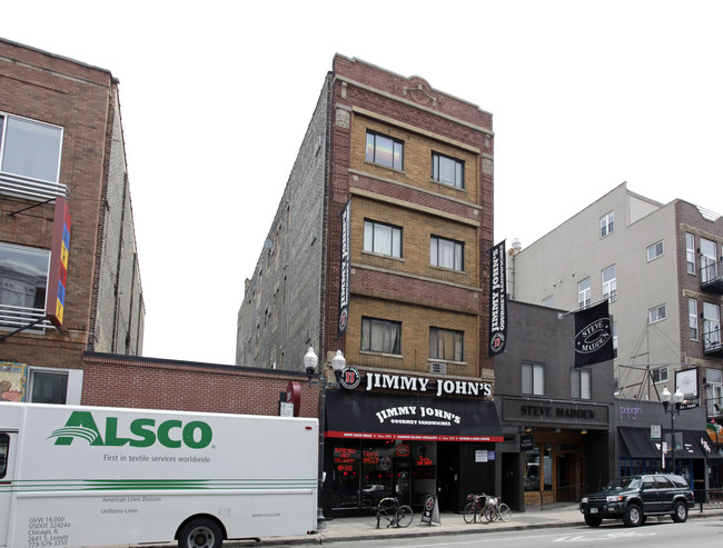 1555 N Milwaukee Ave in Chicago, IL - Building Photo - Building Photo