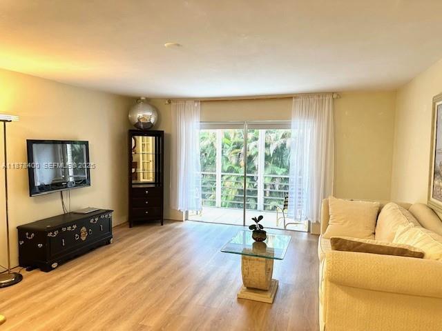 500 NE 14th Ave in Hallandale Beach, FL - Building Photo - Building Photo