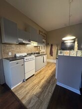 1749 Crafton Blvd, Unit 2 in Pittsburgh, PA - Building Photo - Building Photo
