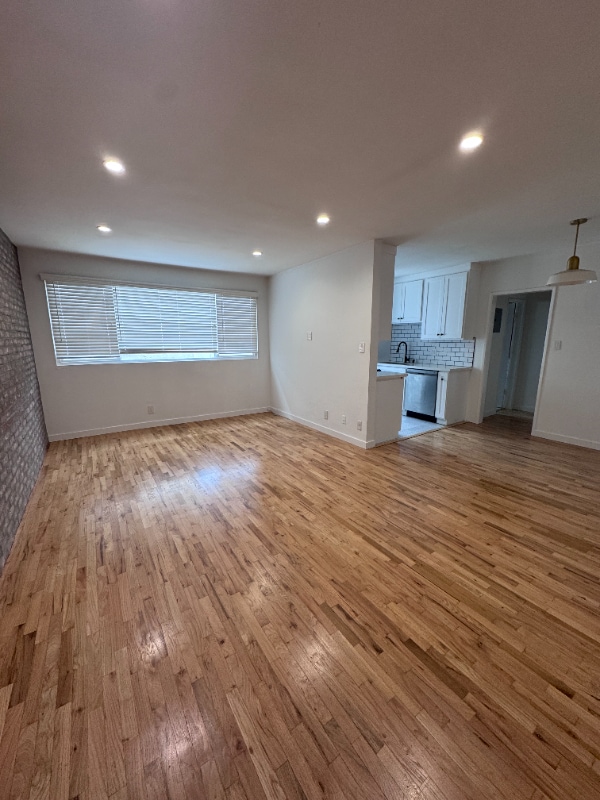 821 Westmount Dr