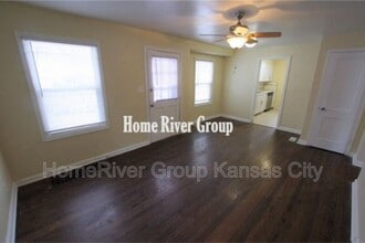9604 E 68 Terrace in Raytown, MO - Building Photo - Building Photo