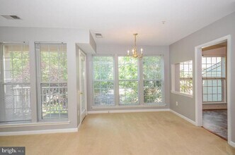 11204 Edson Park Pl-Unit -6 in Rockville, MD - Building Photo - Building Photo