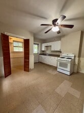137 Lynde St in Melrose, MA - Building Photo - Building Photo