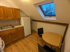 400 South St, Unit 2 in Bennington, VT - Building Photo - Building Photo