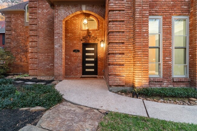 property at 31 Tanager Trail