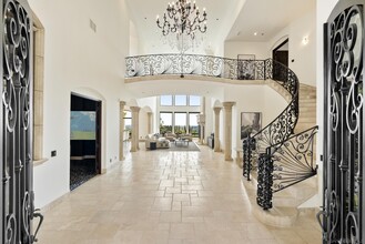18233 Via Ambiente in Rancho Santa Fe, CA - Building Photo - Building Photo