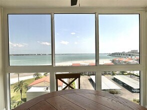 855 Bayway Blvd in Clearwater, FL - Building Photo - Building Photo