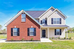 650 Pullin Rd in Mcdonough, GA - Building Photo
